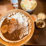 茶房 武蔵野文庫 - カレーセット　¥1300- 　(カレー・サラダ・ドリンク)