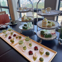 ザ タヴァン グリル＆ラウンジ - 