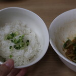 四川野郎 - 後入れご飯(150円)