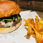 folk burgers&beers - ゴルゴンベリーバーガー