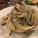 ビストロ・スリージェ - アンディーブとくるみのサラダ