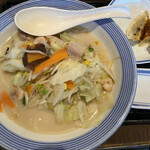 リンガーハット - 長崎ちゃんぽんと餃子3個セット