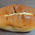 パン オ トラディショネル - たまごコッペ320円