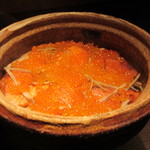 銀座 水野 - これ鮭の炊き込みご飯にイクラを載せた、究極の親子ご飯！