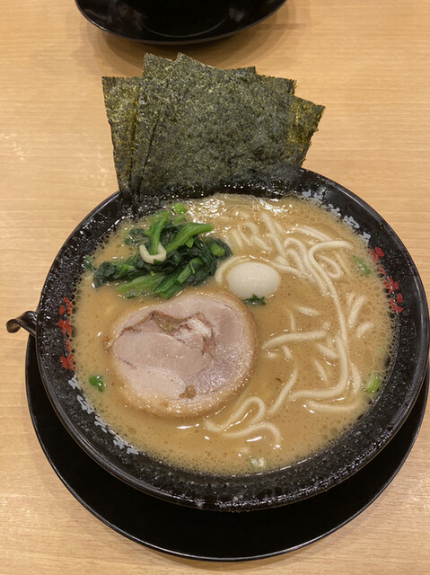 夜明け前の濃厚な一杯 デブまっしぐらwww By 碇 鮫吉 横浜家系ラーメン有楽家 桑名店 益生 ラーメン 食べログ 夜明け前の濃厚な一杯 デブまっしぐらwww By 碇 鮫吉 横浜家系ラーメン有楽家 桑名店 益生 ラーメン 食べログ