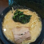 横浜家系ラーメン 龍馬家 - 