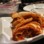 焼肉ホルモン 風土. - 白菜キムチ