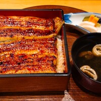 日本料理 梅林 - 活うなぎ定食  奉仕料税込     ￥5808