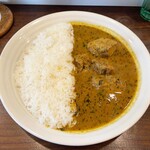 カレー&オリエンタルバル 桃の実 - 