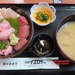 大洗　お魚食堂 - マグロほけほけ丼