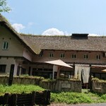 慈久庵 - 道路側から撮影