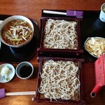 慈久庵 - 蕎麦湯も一緒に運ばれてきます