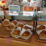 宮島サービスエリア（下り）スナックコーナー - わぁ～、広島ご当地バーガーだ。