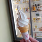 Japacheese Asahikawa - 牛乳ソフト mini 250円