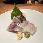 Kotaro - お造り：鰆の酢〆としゃり、平目、釣り鯵