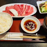 焼肉 しんうち 神楽坂 - 