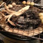 酒房しんせん - 炭火の網焼き