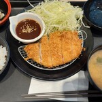 Matsunoya - 味噌ロースカツ定食　680円