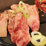 焼肉 亀山 - 