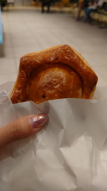 神戸牛のミートパイ グランスタ店 東京 パン 食べログ