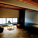 由縁別邸代田 割烹 月かげ - ゆったりしたフロントフロア！