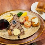 ロイヤルホスト - 