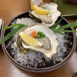 Yumeya - 夕食は岩牡蠣から始まった