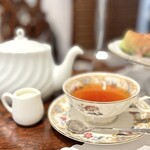 salon de the Tea shot - 