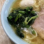 横濱ラーメン あさが家 - ほうれん草。