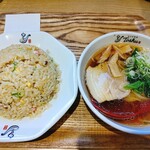 東秀 - 半チャーハン半ラーメン