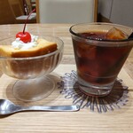 Men Iroiro Itsudemo Oyatsu - 昔ながらのプリン、アイスコーヒー