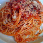 FILO - イタリアベーコンと玉ねぎのトマトソーススパゲッティ