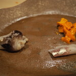 うを徳 - 宇部のコチ、バフンウニ、愛知のトリガイ