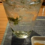 Tongarashi - 芋焼酎霧島水割り二杯目