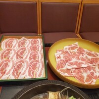 しゃぶ禅 渋谷店 - 岩中豚2種（豚バラ肉・豚ロース）