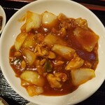 中華食堂　一番屋 - ◆「まんぷくセット」 一品と ラーメンと ご飯 そして 小鉢の 欲張りセットです(^O^)◇とり肉のチリソース 