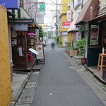 Monkey-Pod  - お店の前の路地お店の前の路地