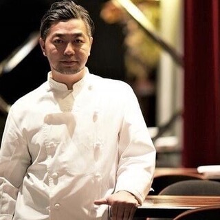 Hirofumi Saito - An up-and-coming chef who brings a new style