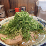 中華蕎麦 春馬 - 朝ラー（普）700円に九条ねぎTP100円