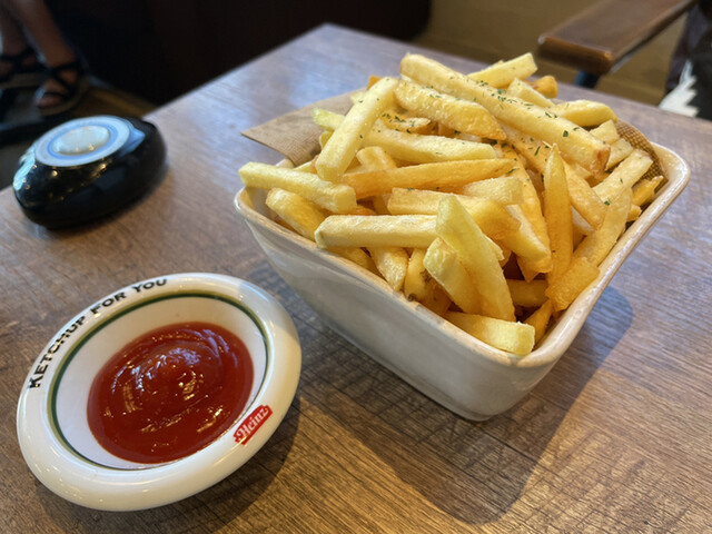 Yr Cafe By恵比寿楽園テーブル わいあーるかふぇ 犬山 カフェ ネット予約可 食べログ Yr Cafe By恵比寿楽園テーブル わいあーるかふぇ 犬山 カフェ ネット予約可 食べログ