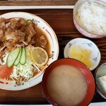 中華飯店 北龍 - 焼肉定食
