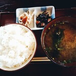 Horumommatsukiya - ご飯・豚汁・小皿