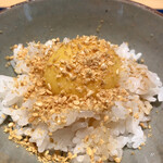 日本料理FUJI - ・お食事 2杯目　炒り胡麻と生卵