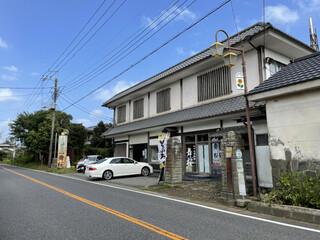 Moriya Shuzou Kabushikigaisha - 歴史を感じる佇まい
                        守屋酒造前にはバス停『守屋前』