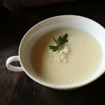 Tania's cafe - カブとジャガイモのポタージュ