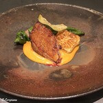 カーサ・デル・チーボ - 鳩の胸肉のｱｯﾛｰｽﾄと腿肉のﾐﾝﾁを詰めた甘長唐辛子