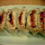 飲食笑商何屋ねこ膳 - 餃子