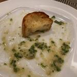 鉄板焼 但馬 - ガーリックの残りはパンにつけて・・・