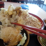 味奈登庵 - ビッグな舞茸天