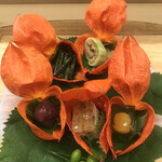 赤坂 菊乃井 - 昼懐石１３３１０円。八寸。寄せ鱧の子、鱧水玉胡瓜など。鱧の２品は文句ない味わいですが、豆の黒胡麻和えや翡翠銀杏なども絶品です（╹◡╹）（╹◡╹）